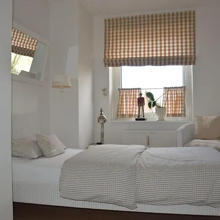 Appartamento Schoenes-wohnen-am-suedstrand-fewo-1 *