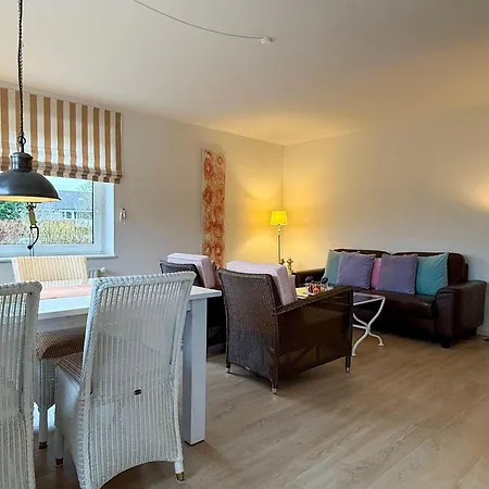 Apartamento Schoenes-wohnen-am-suedstrand-fewo-1 *