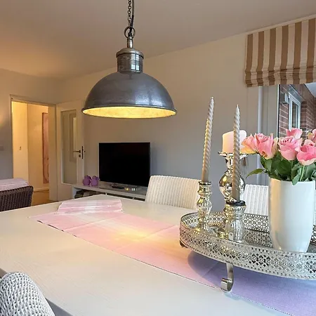 Apartamento Schoenes-wohnen-am-suedstrand-fewo-1 *