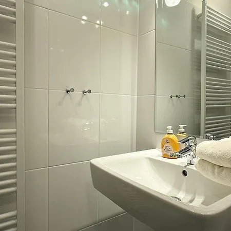 Apartment Schönes Wohnen Am Südstrand 1 *